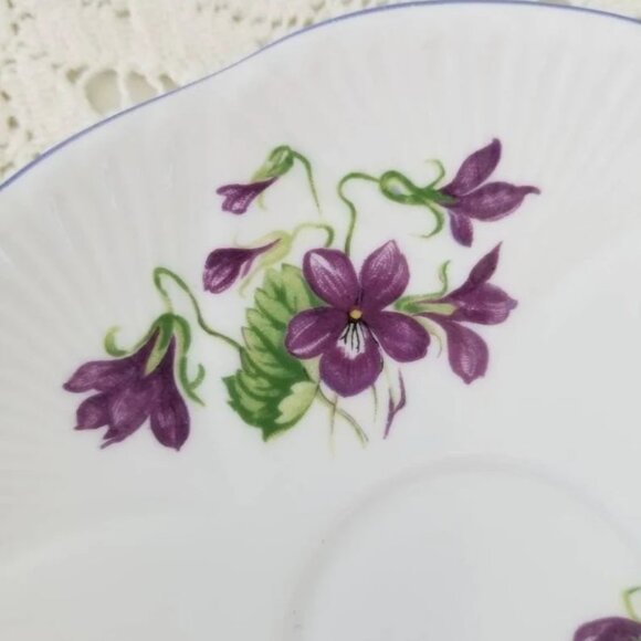 Shelley Violets England Bone China Dainty Shape Cup and Saucer 13821 - Picture 5 of 9